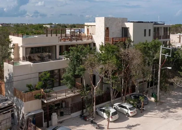 Unho Hotel 4*