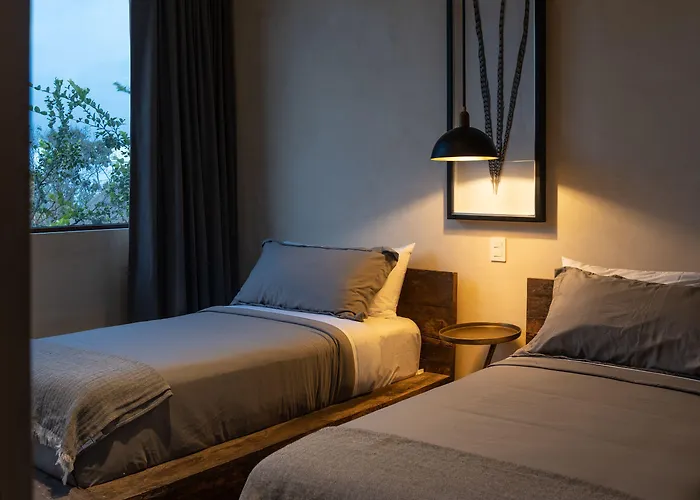 Unho Hotel 4*